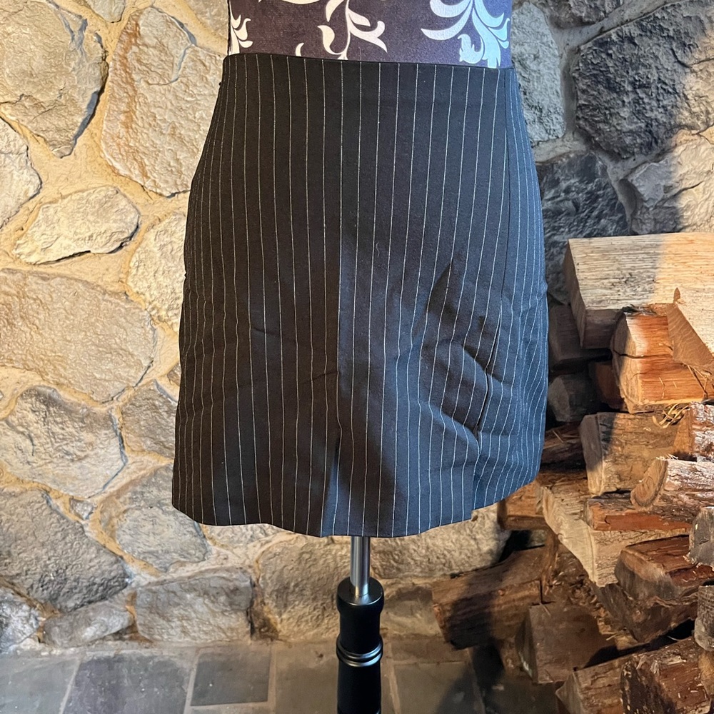 Bebe Skirt 4